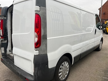 Used Vauxhall Vivaro 2010 for sale - 77592425: Photo
