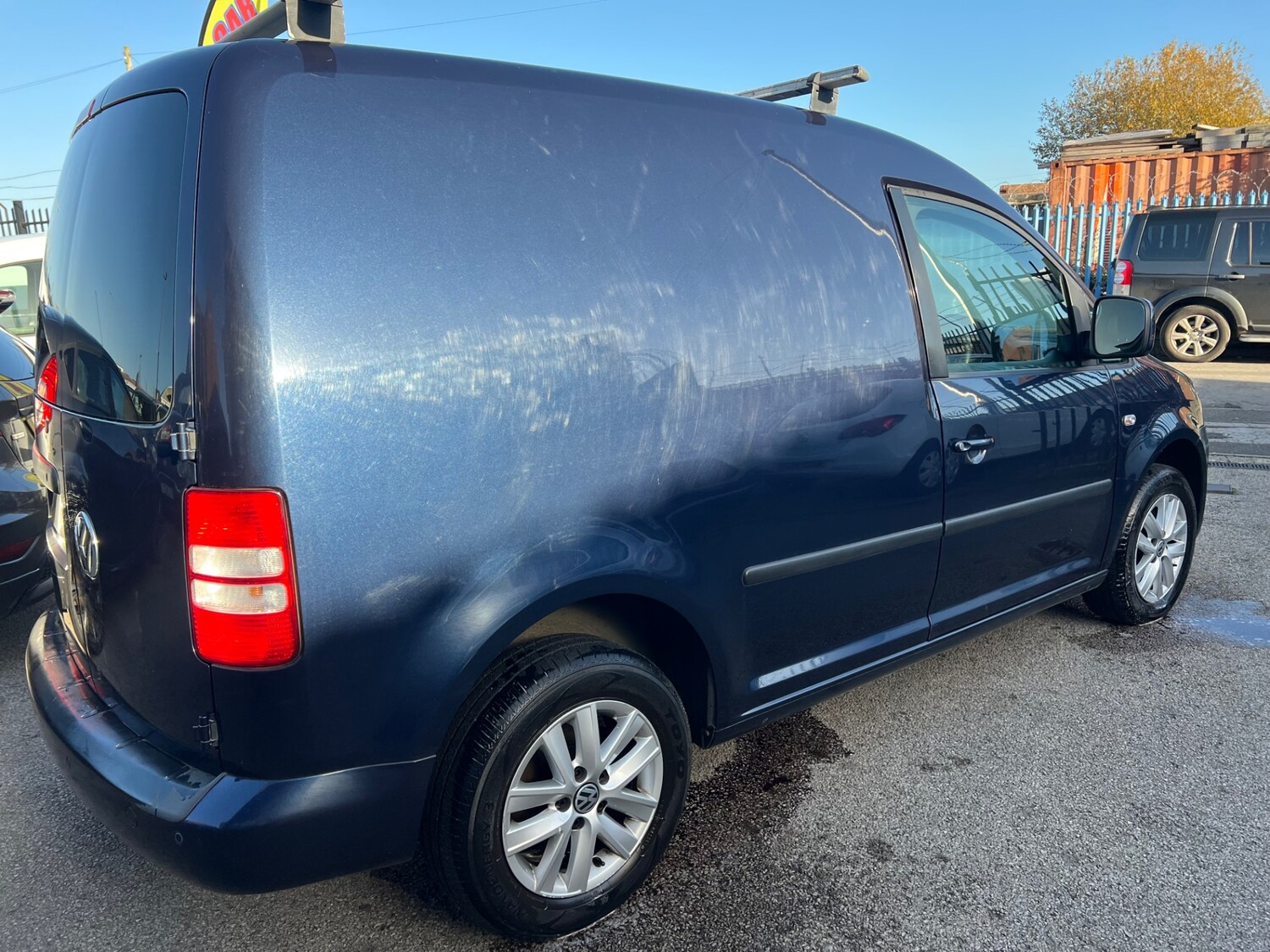 Used Volkswagen Caddy 2014 for sale - 76576997: Photo 2
