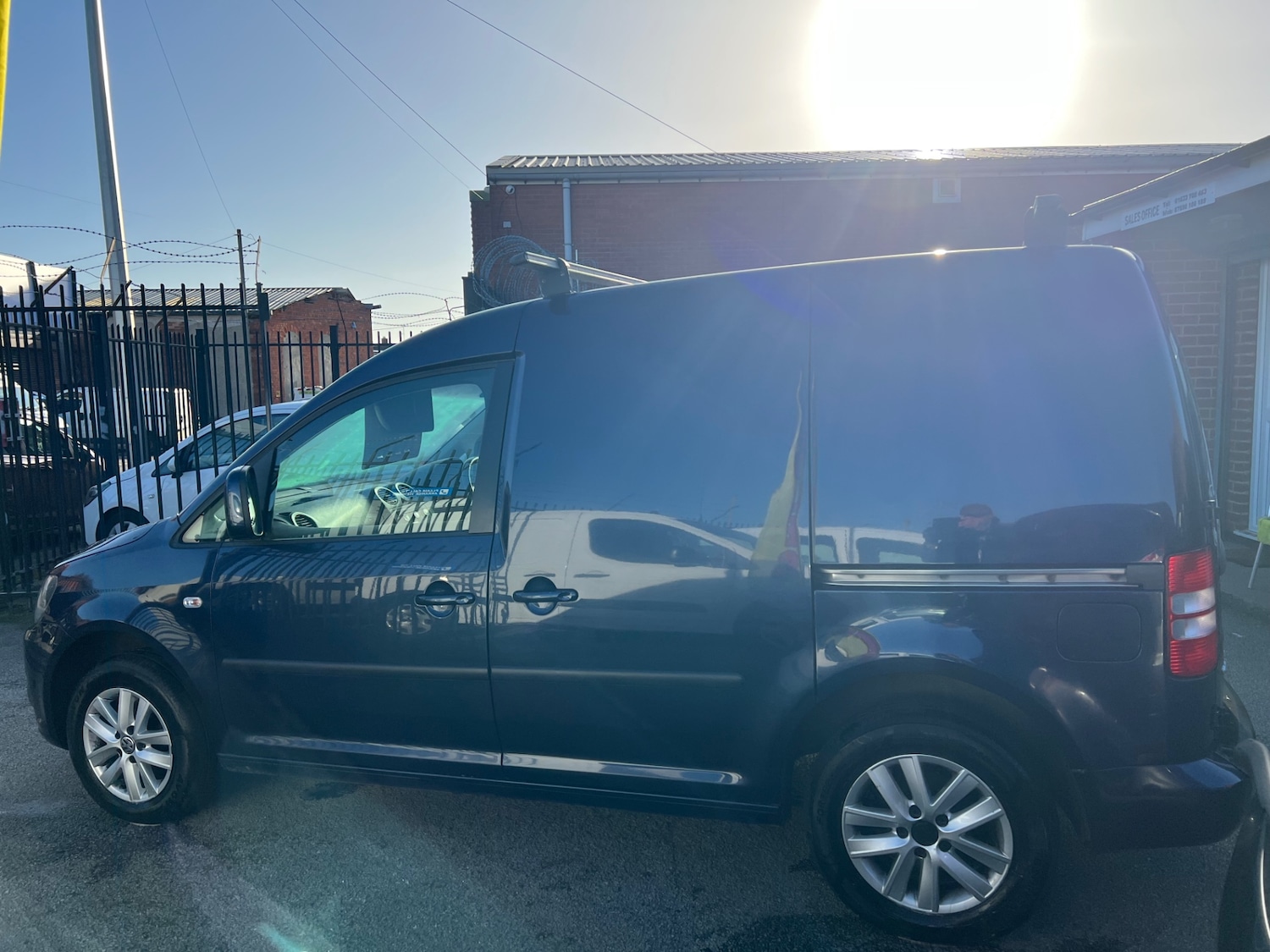 Used Volkswagen Caddy 2014 for sale - 76576997: Photo 6