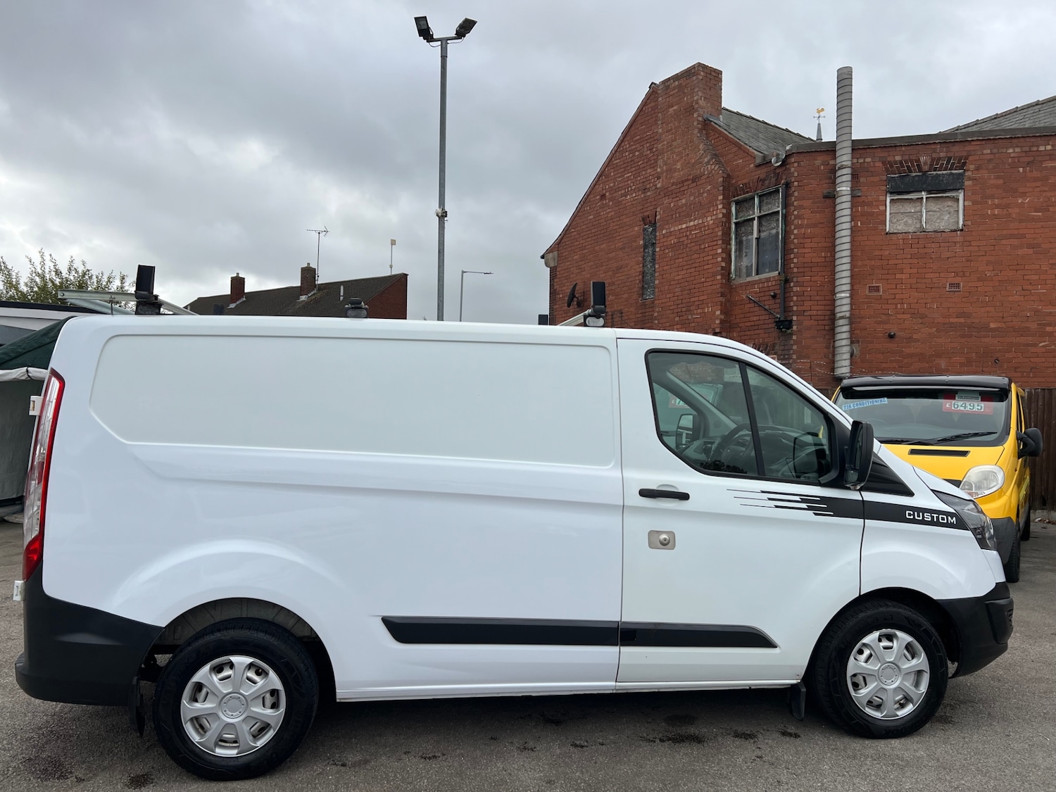 Used Ford Transit Custom 2015 for sale - 76172507: Photo 4