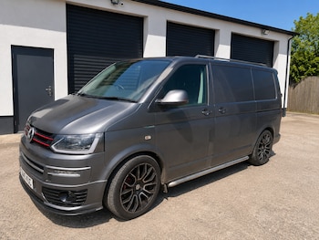 Used Volkswagen Transporter 2015 for sale - 78927801: Photo