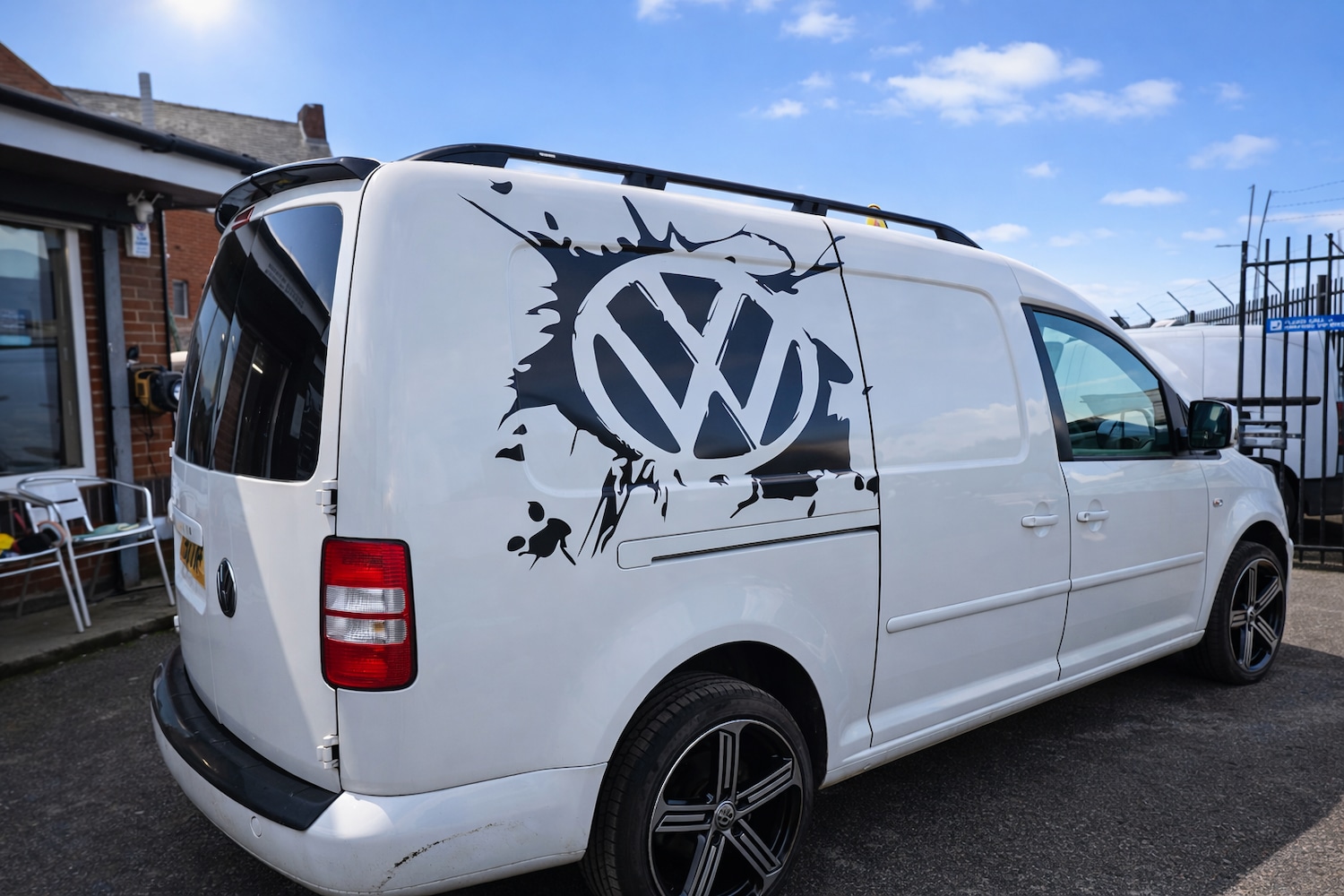 Used Volkswagen Caddy Maxi 2011 for sale - 77312740: Photo 4