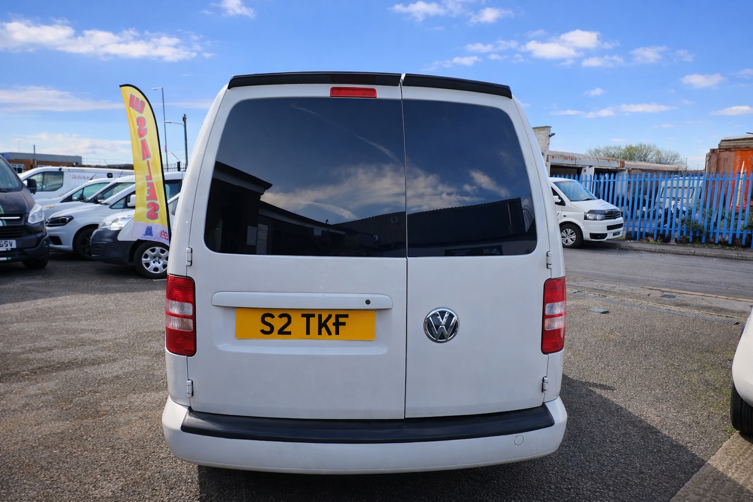 Used Volkswagen Caddy Maxi 2011 for sale - 77312740: Photo 5