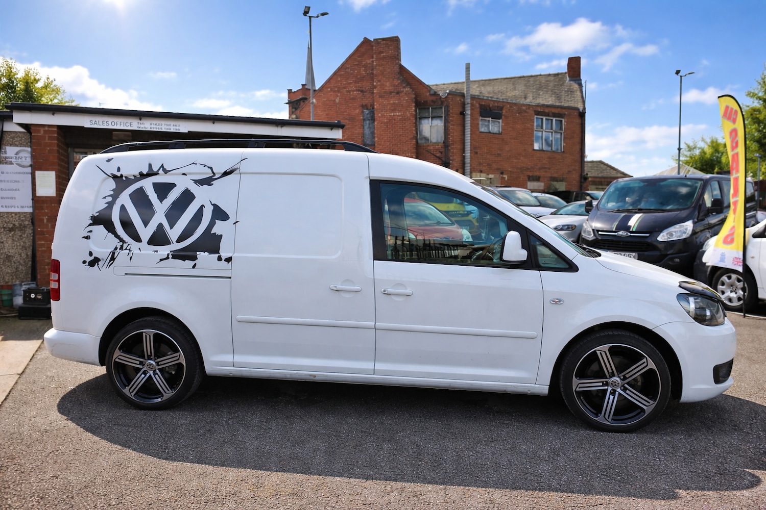 Used Volkswagen Caddy Maxi 2011 for sale - 77312740: Photo 7