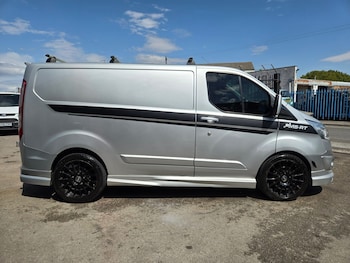 Used Ford Transit Custom 2015 for sale - 79320943: Photo