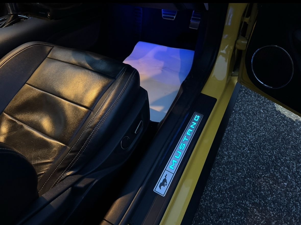 Used Ford Mustang 2018 for sale - 78052608: Photo 17