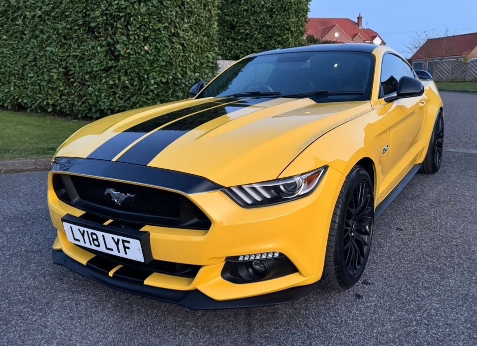 Used Ford Mustang 2018 for sale - 78052608: Photo 2