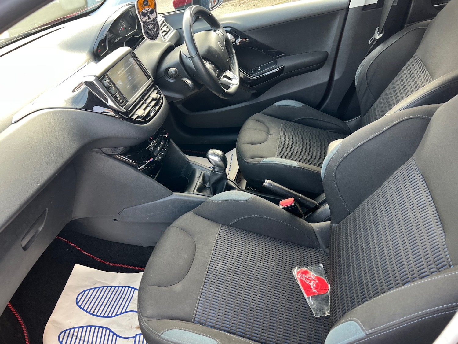 Used Peugeot 208 2014 for sale - 77168488: Photo 8