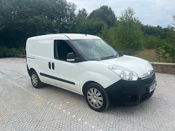 Used Vauxhall Combo 2018 for sale - 75144440: Photo