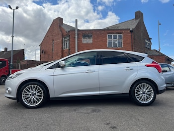 Used Ford Focus 2011 for sale - 79382542: Photo