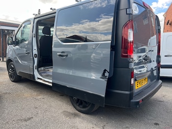 Used Vauxhall Vivaro 2015 for sale - 79604009: Photo