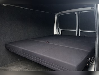 Used Volkswagen Transporter 2010 for sale - 77973580: Photo