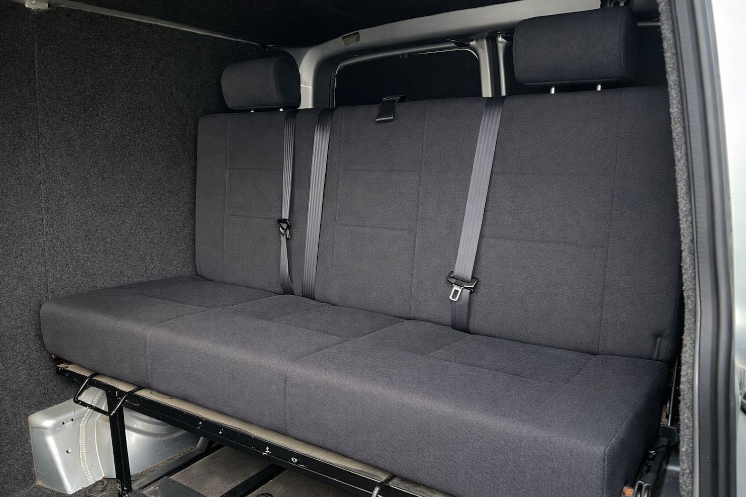 Used Volkswagen Transporter 2010 for sale - 77973580: Photo 5