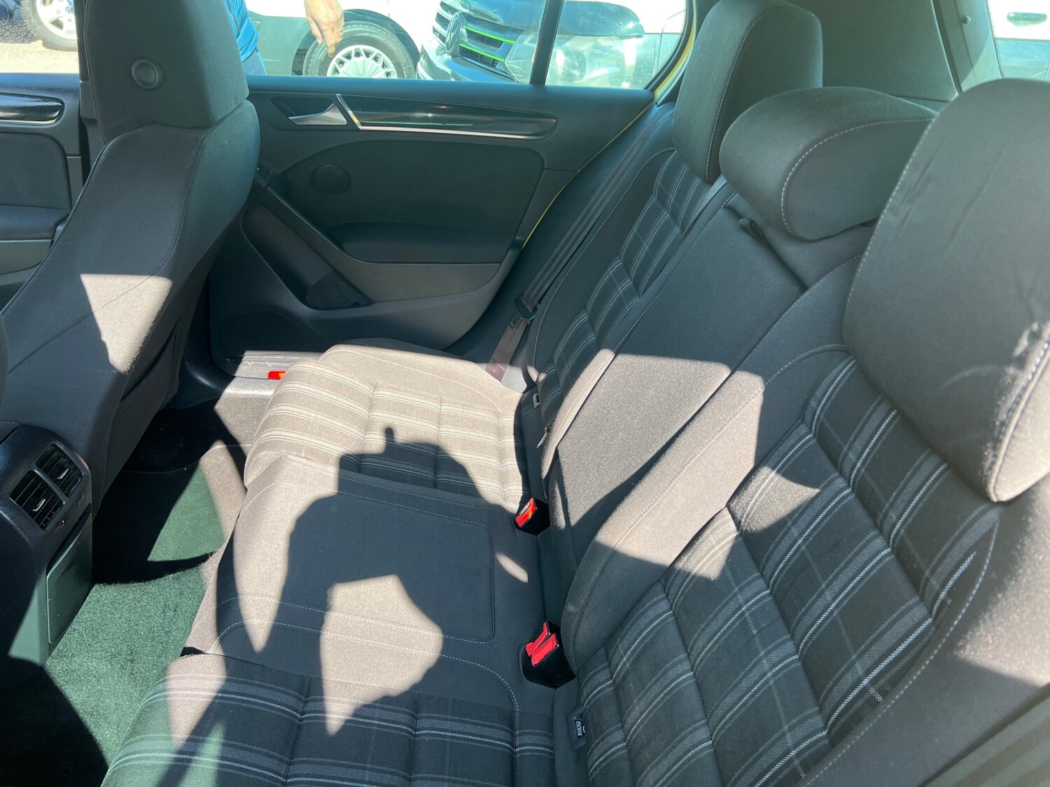 Used Volkswagen Golf 2011 for sale - 77943539: Photo 15