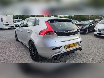 Used Volvo V40 2014 for sale - 75829621: Photo