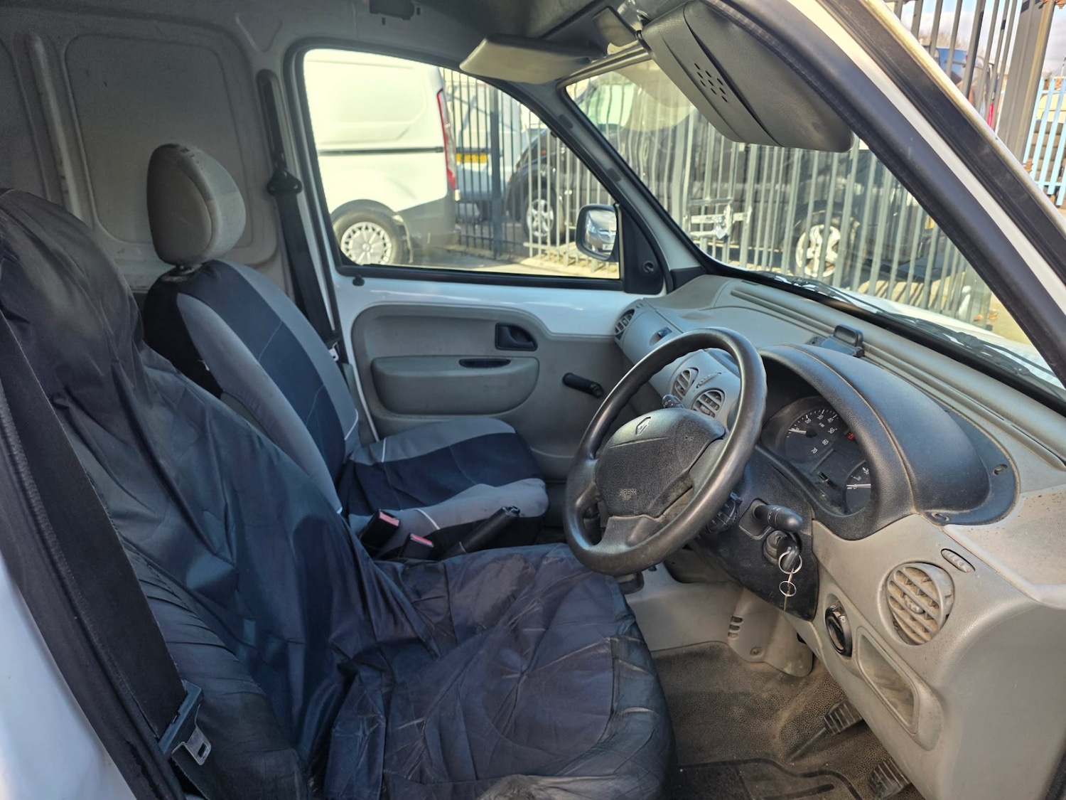 Used Renault Kangoo 2006 for sale - 77833783: Photo 2