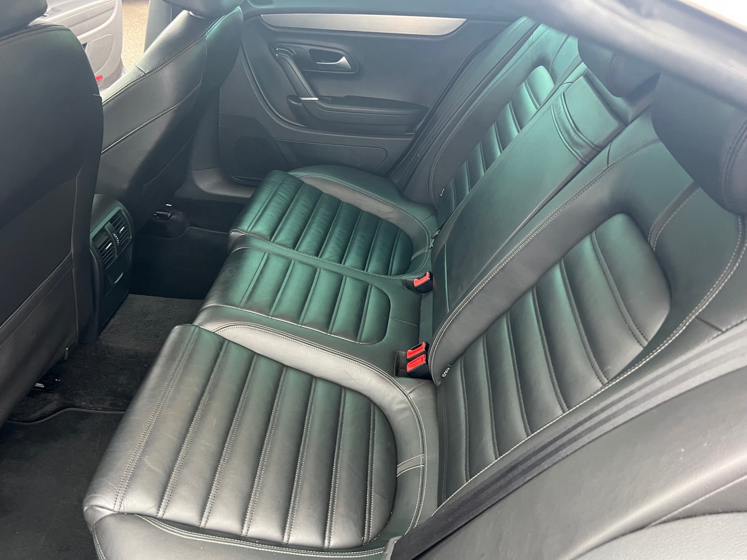 Used Volkswagen Passat 2011 for sale - 76126393: Photo 6