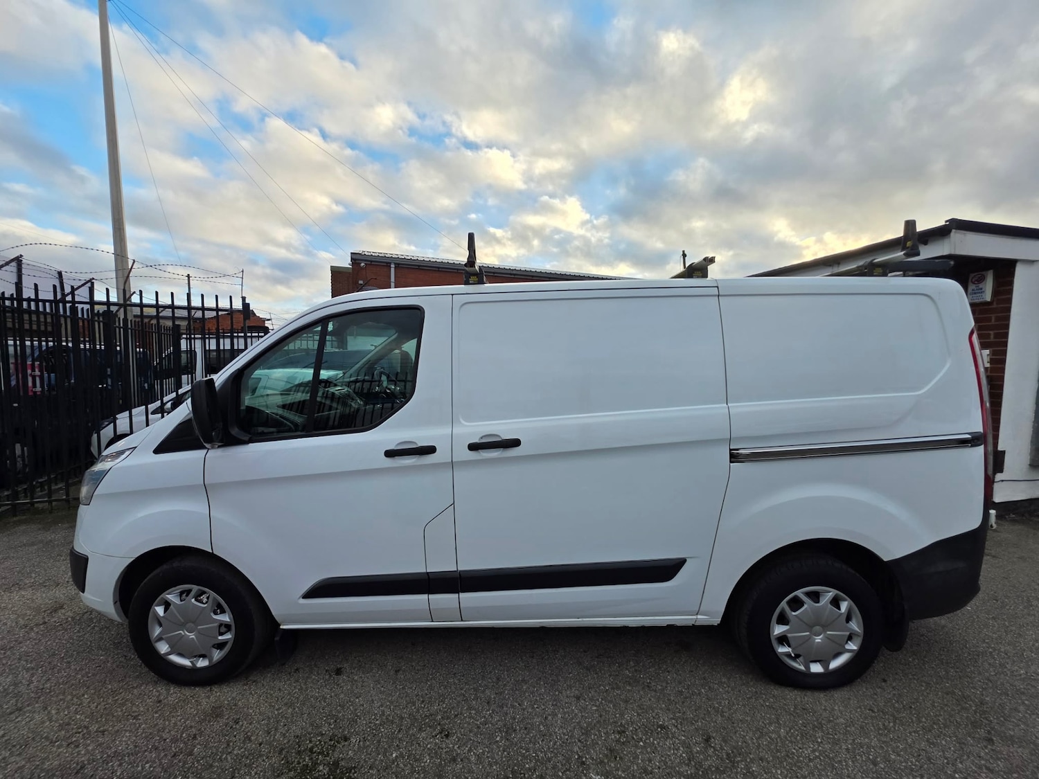 Used Ford Transit Custom 2015 for sale - 76877331: Photo 12