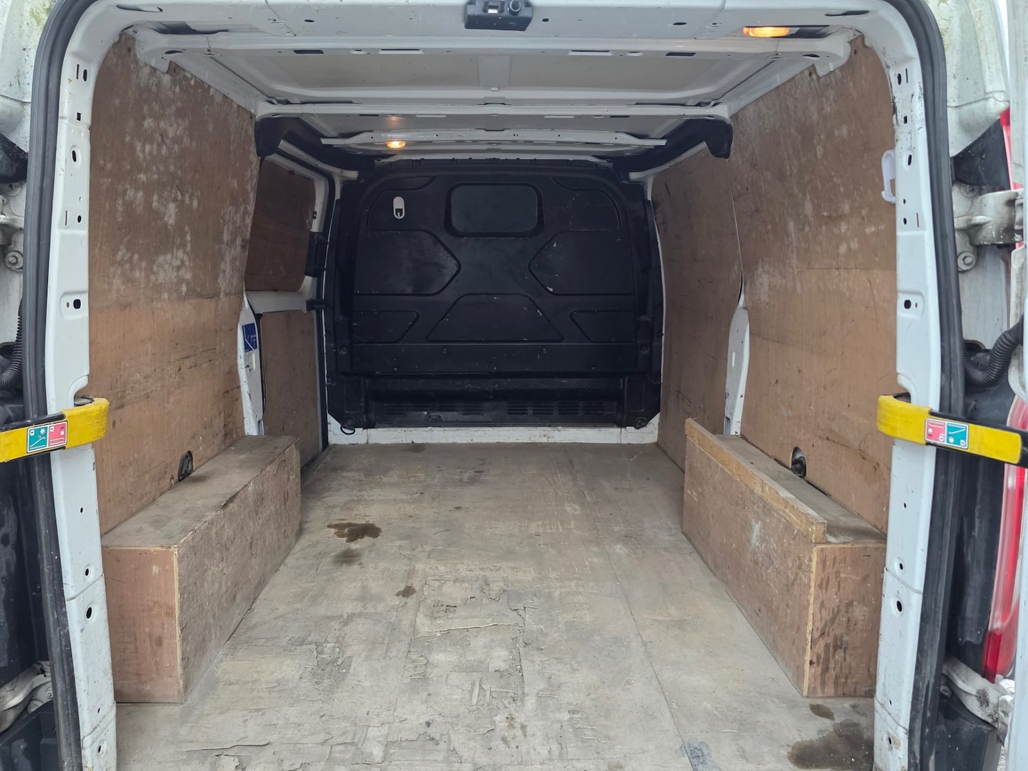 Used Ford Transit Custom 2015 for sale - 76877331: Photo 5