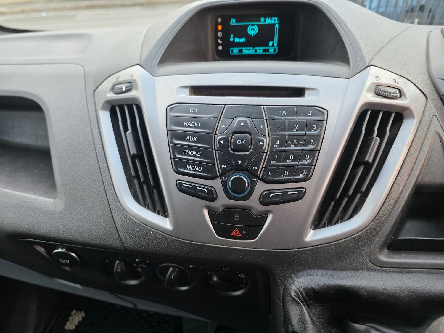 Used Ford Transit Custom 2015 for sale - 76877331: Photo 7