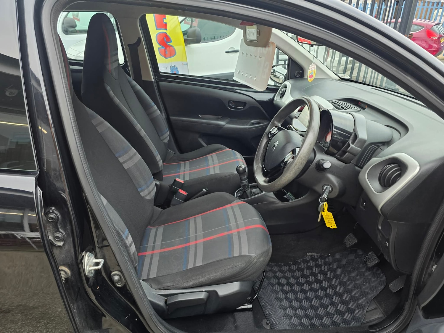 Used Peugeot 108 2015 for sale - 77062152: Photo 7