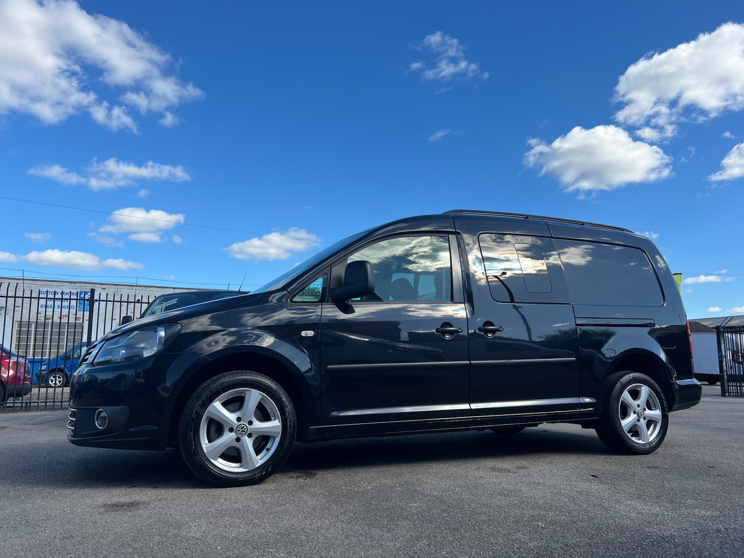 Used Volkswagen Caddy Maxi 2012 for sale - 76026166: Photo 6