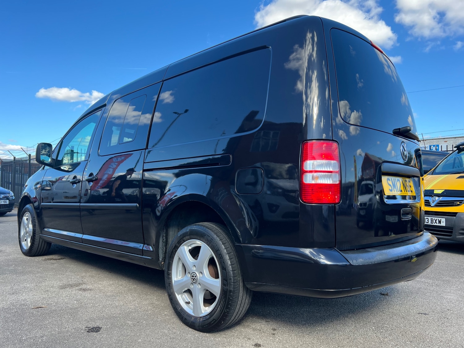 Used Volkswagen Caddy Maxi 2012 for sale - 76026166: Photo 7