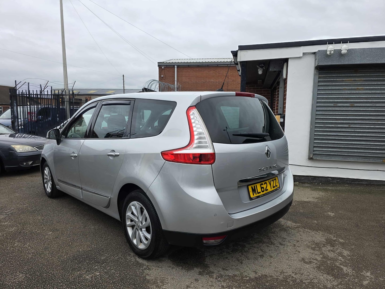 Used Renault Grand Scenic 2012 for sale - 76504319: Photo 5