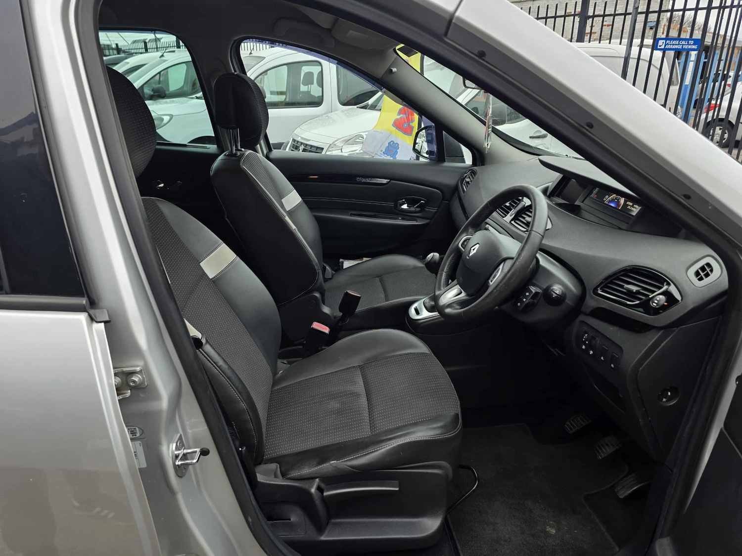 Used Renault Grand Scenic 2012 for sale - 76504319: Photo 6