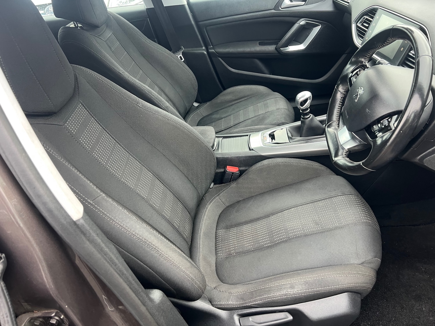 Used Peugeot 308 2015 for sale - 77168025: Photo 12