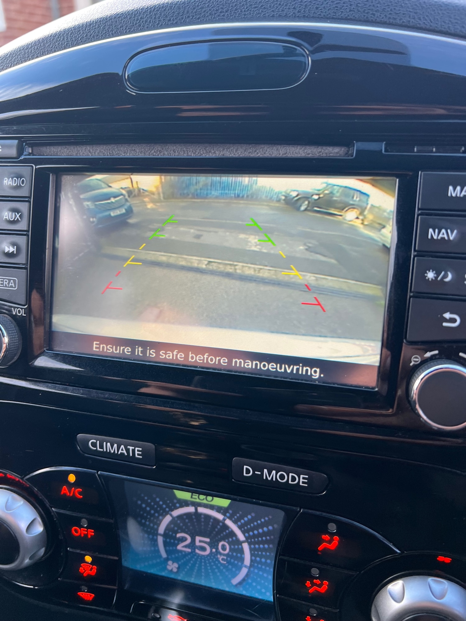 Used Nissan Juke 2014 for sale - 76958593: Photo 4