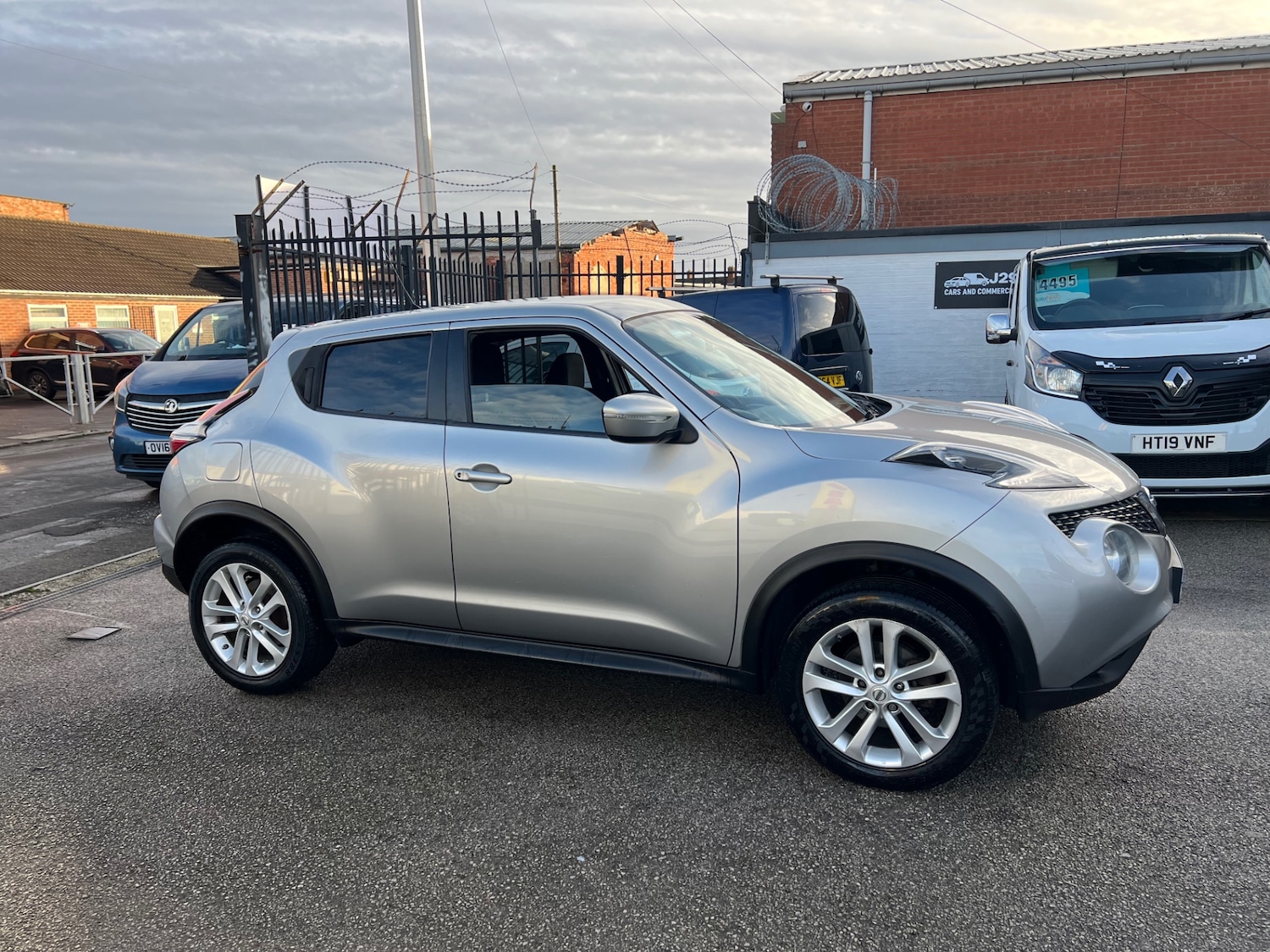 Used Nissan Juke 2014 for sale - 76958593: Photo 5