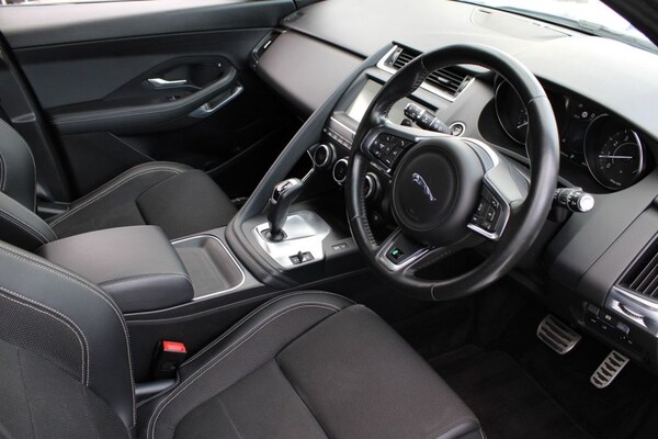 Used Jaguar E-Pace 2018 for sale - 75596449: Photo 2