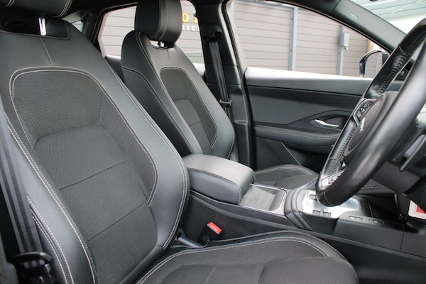 Used Jaguar E-Pace 2018 for sale - 75596449: Photo 4