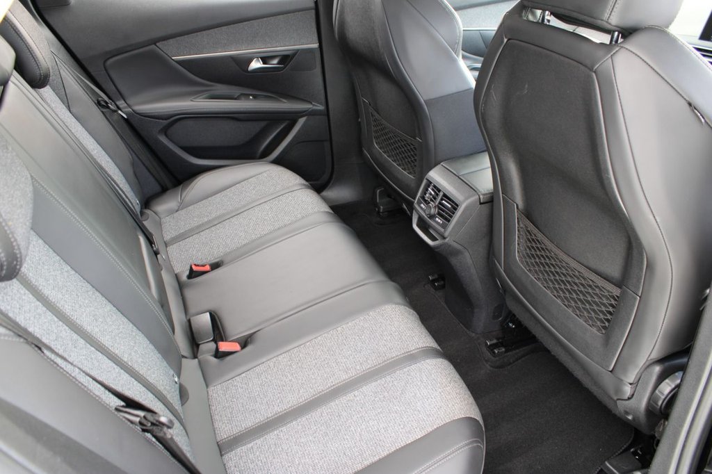 Used Peugeot 3008 2018 for sale - 75998109: Photo 16