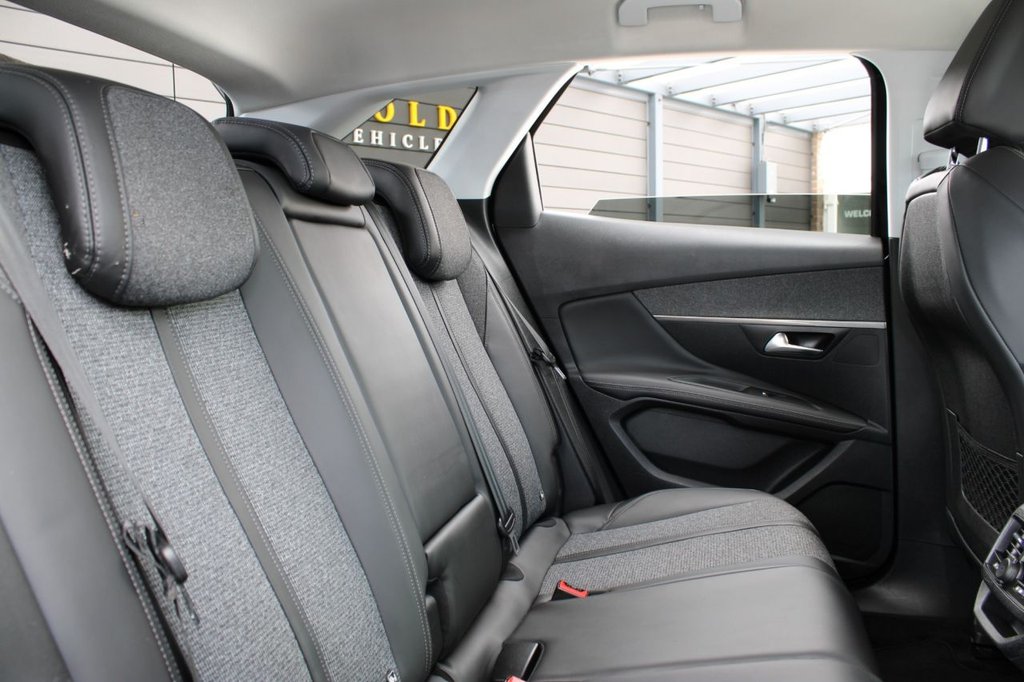 Used Peugeot 3008 2018 for sale - 75998109: Photo 24