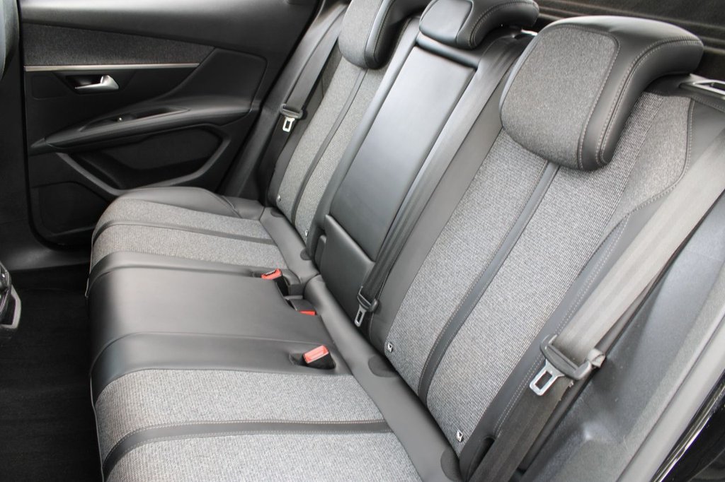 Used Peugeot 3008 2018 for sale - 75998109: Photo 8