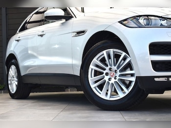 Used Jaguar F-Pace 2019 for sale - 78702367: Photo