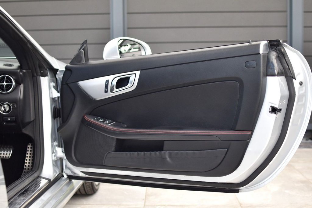 Used Mercedes-Benz SLK 2012 for sale - 77849836: Photo 20