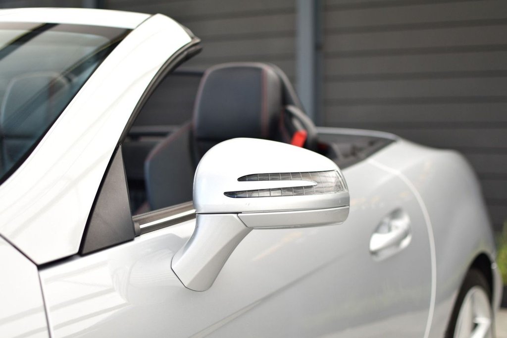 Used Mercedes-Benz SLK 2012 for sale - 77849836: Photo 40