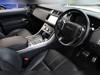 Used Land Rover Range Rover Sport 2017 for sale - 76185306: Photo 2