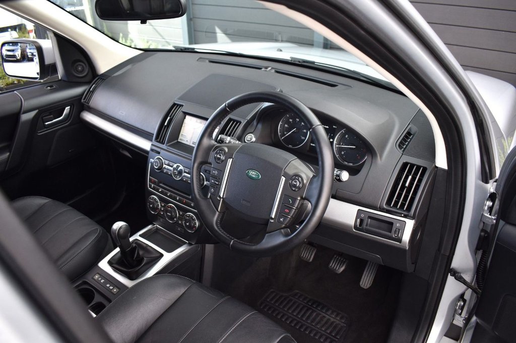 Used Land Rover Freelander 2013 for sale - 77935995: Photo 2
