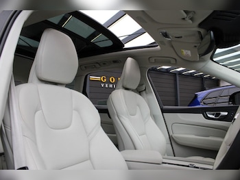 Used Volvo XC60 2021 for sale - 76105466: Photo 2