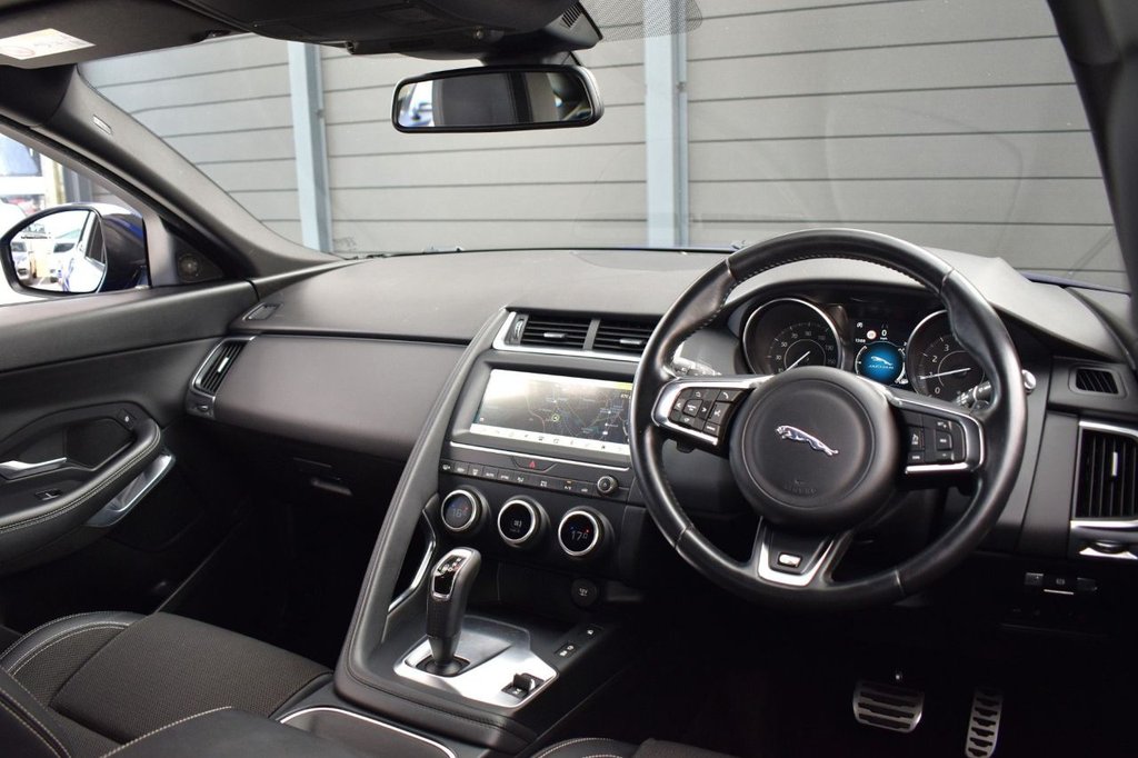 Used Jaguar E-Pace 2018 for sale - 78167367: Photo 2