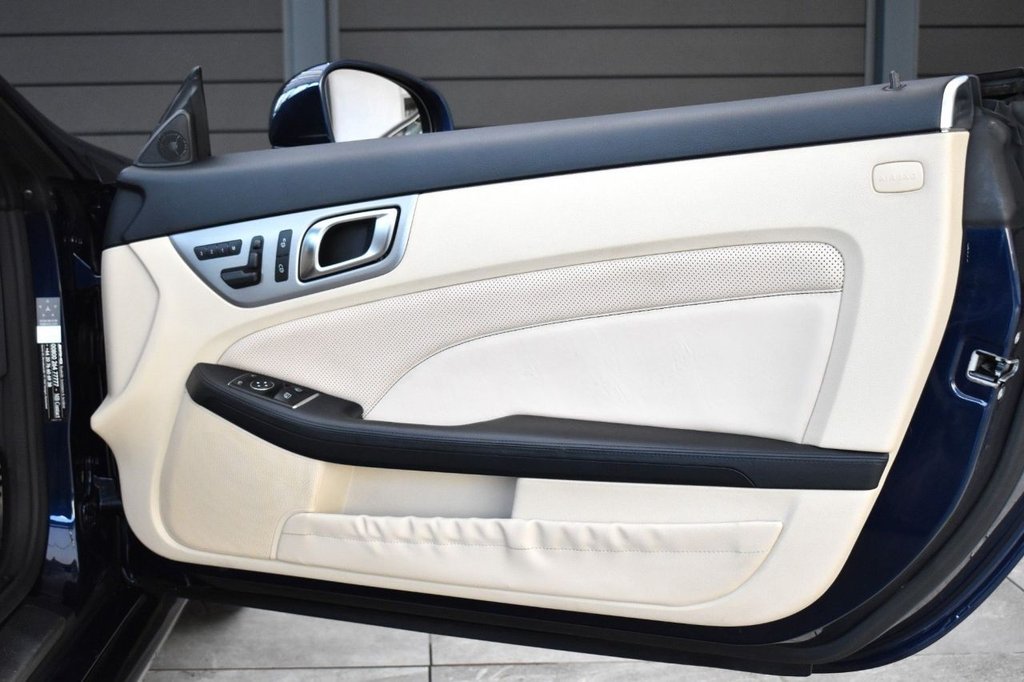 Used Mercedes-Benz SLK 2013 for sale - 77546692: Photo 30