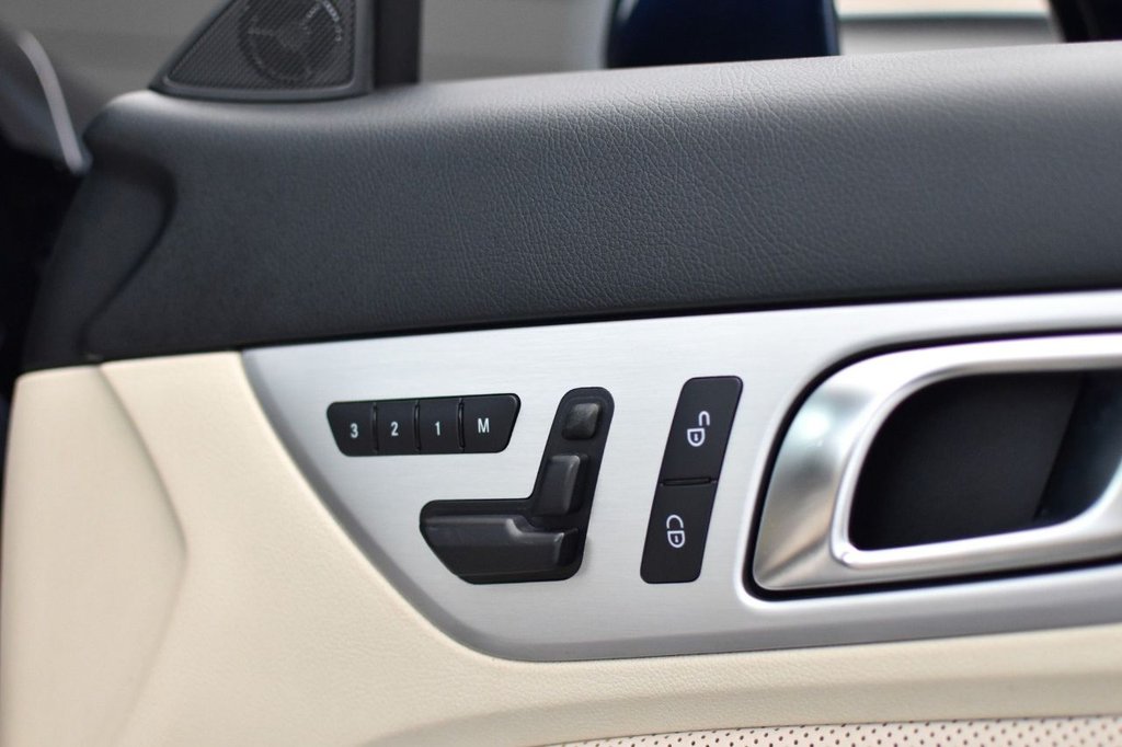 Used Mercedes-Benz SLK 2013 for sale - 77546692: Photo 6