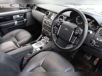 Used Land Rover Discovery 2016 for sale - 77014498: Photo