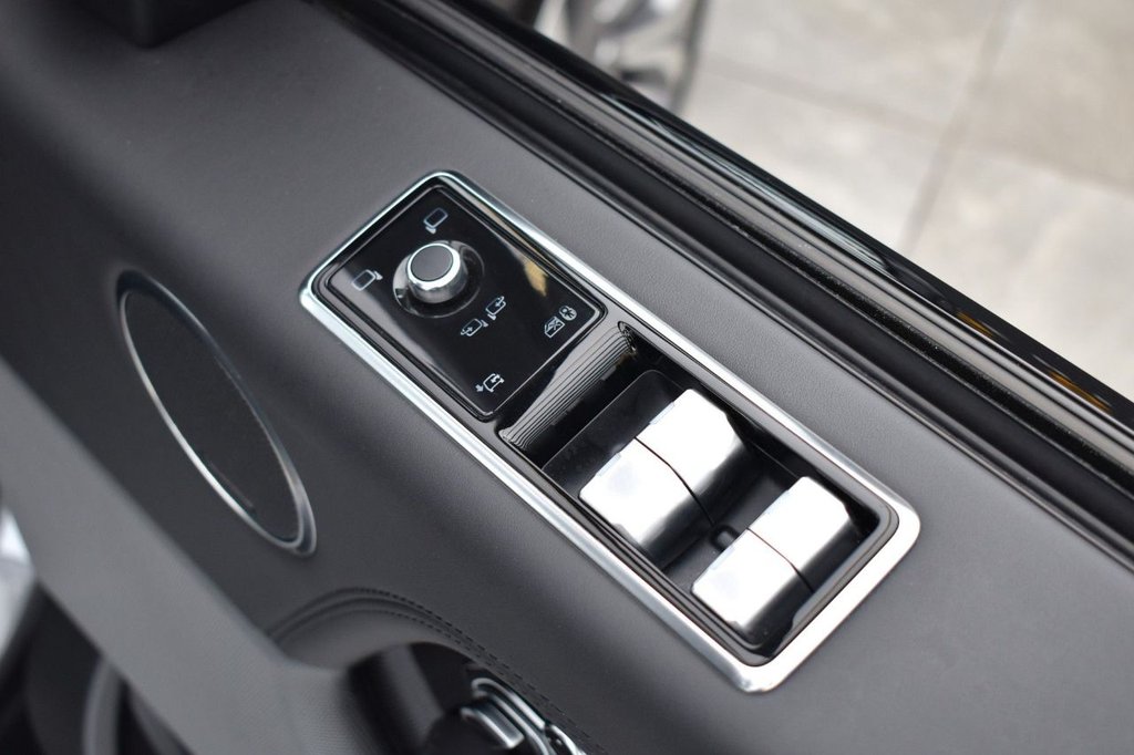 Used Land Rover Range Rover 2018 for sale - 77904934: Photo 44