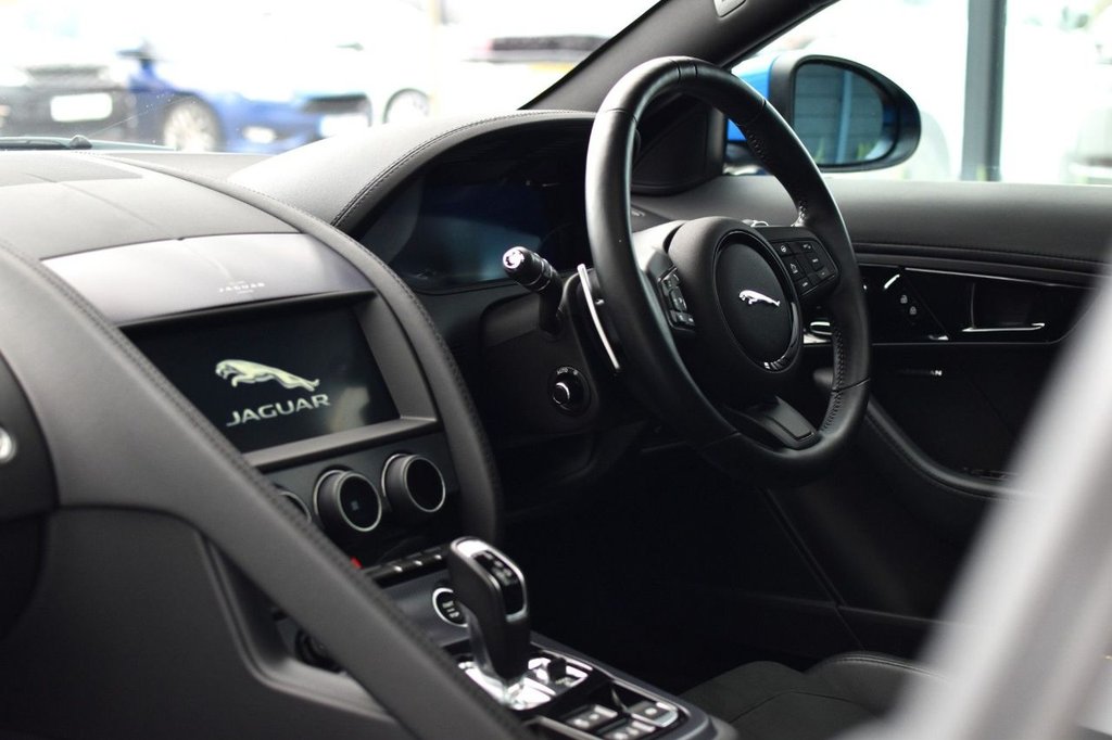 Used Jaguar F-Type 2021 for sale - 77341240: Photo 7