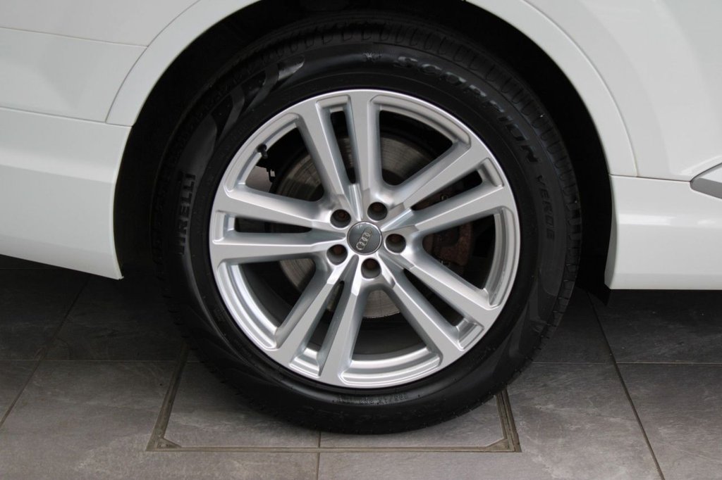 Used Audi Q7 2018 for sale - 76698128: Photo 27